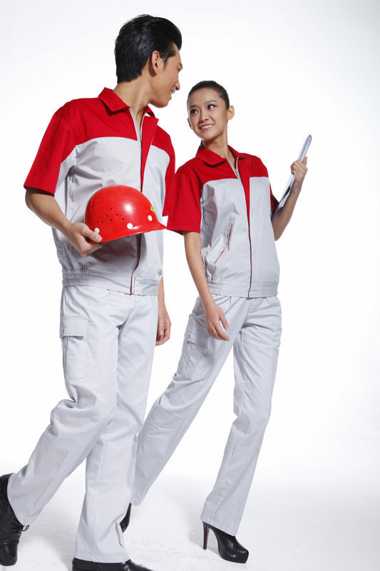 工作服定做應(yīng)該遵循哪些原則?怎樣區(qū)分它的質(zhì)量?